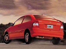 Chevrolet Astra 2.0 (116hp) фото